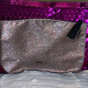 Ipsy make up bag